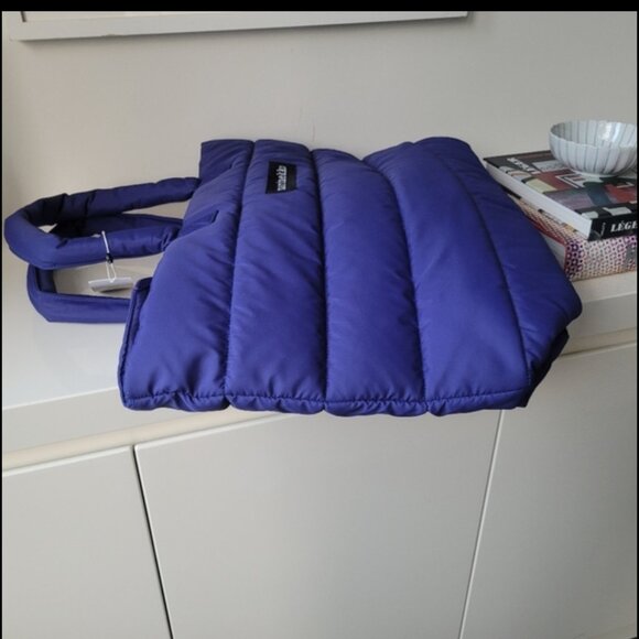 MARIMEKKO ISO Milla.Blue Puffer Tote Bag - Picture 5 of 11